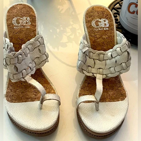 NWT GB-Gianni Bini wedges - Picture 4 of 5